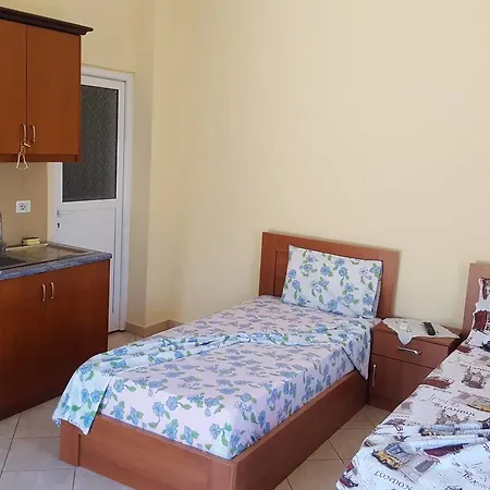Seaside Apartment *